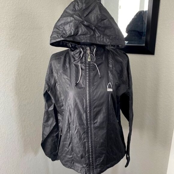 SIERRA DESIGNS Packable Hooded Travel Raincoat Rain Jacket Windbreaker Small - Picture 1 of 16